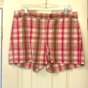 Tommy Hilfiger cute plaid shorts